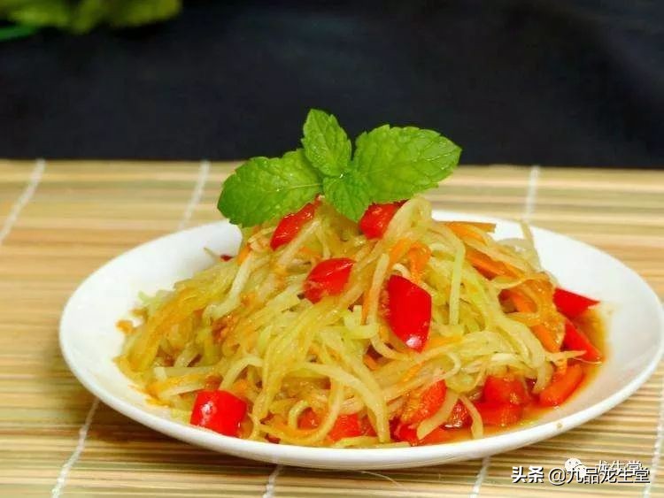 佛手瓜好吃吗有什么营养,腊肠蘑菇炒佛手瓜的营养