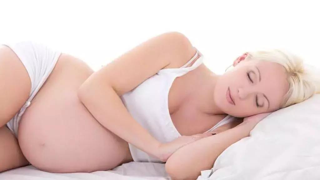 孕期想要睡得好试试这4招,安然度过孕期的方法