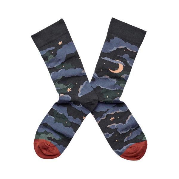 谁说袜子很无趣?BonneMaison,每一双袜子都存在强烈的故事感!