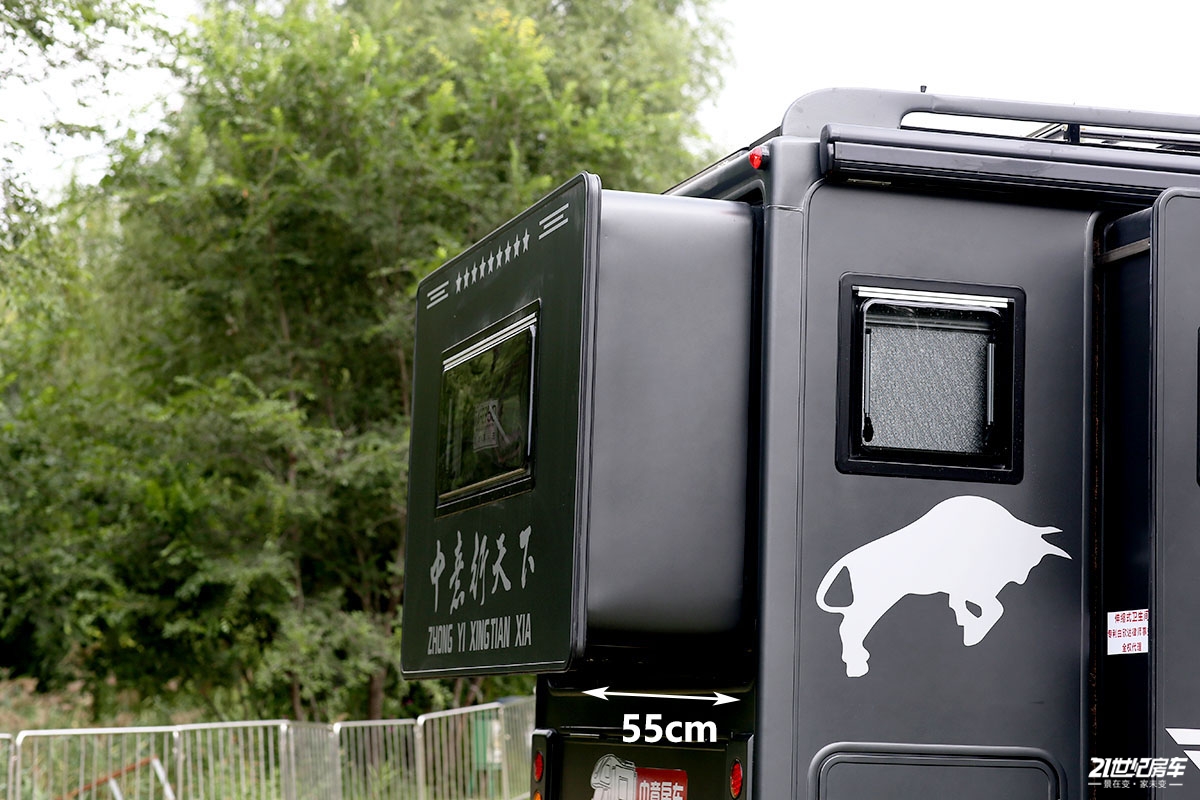 最新国产依维柯欧胜四驱房车,依维柯欧胜6.5吨悬挂