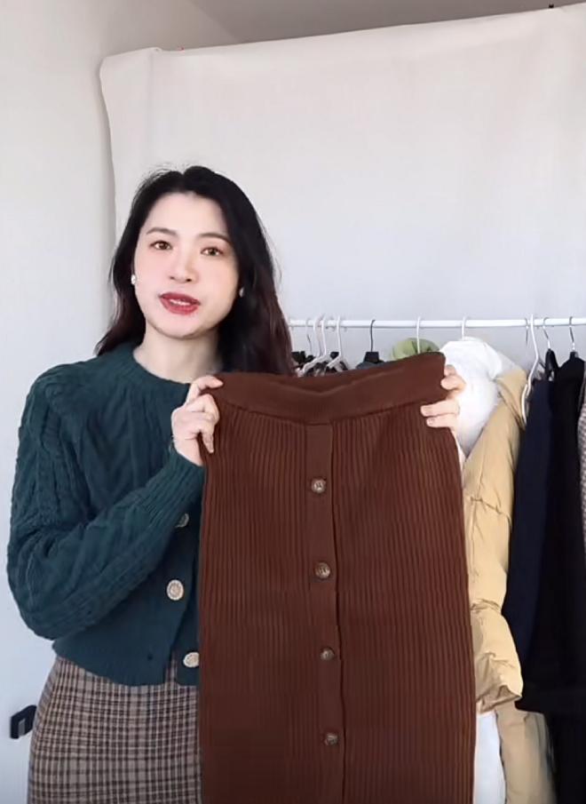 穿裙子都遮不住胯宽?素人博主纠正穿搭误区,前后对比太扎心了