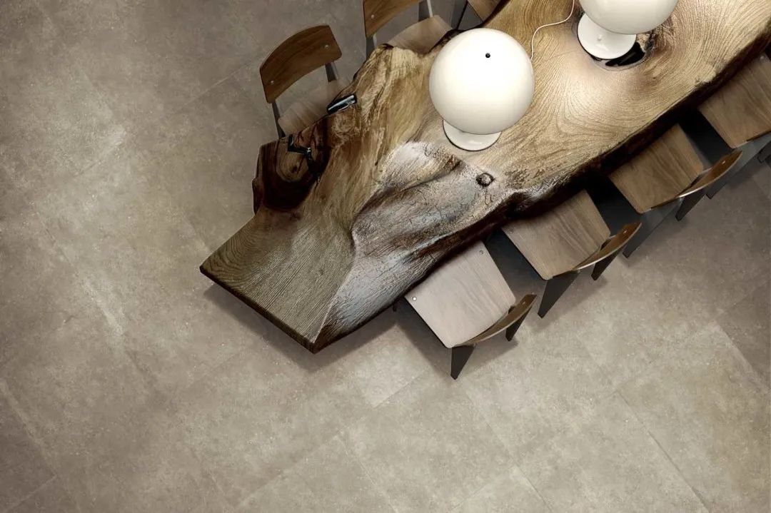 亮面砖vs柔光砖,亮面砖和哑光砖拼接难看不