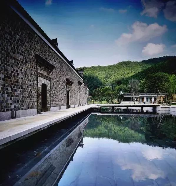 武夷山德懋堂|270万起旅居武夷山临溪别墅，遍访先贤遗迹！看云海、逛古村、品香茗，每天都生活在山水画中