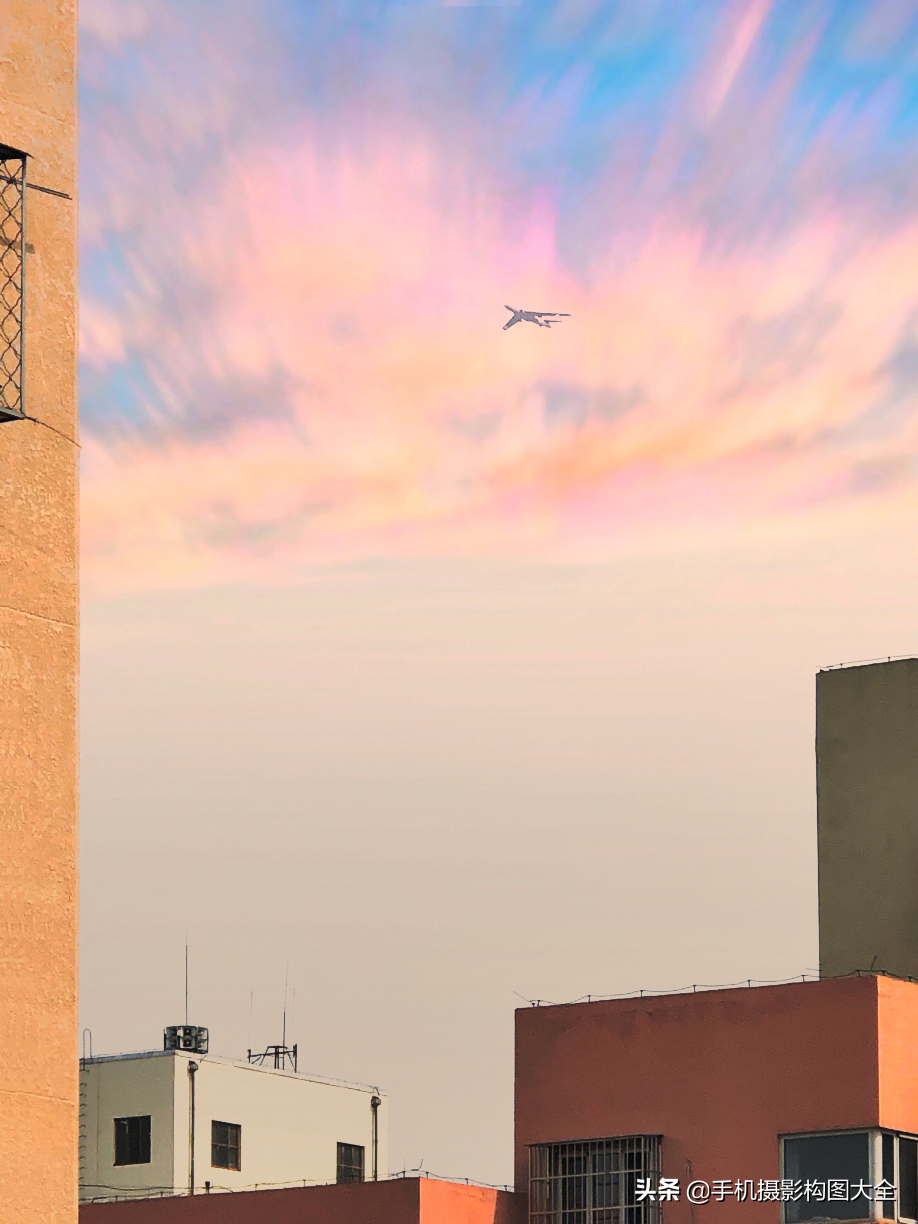 手机怎么拍倾斜摄影,拍照技巧手机摄影高楼