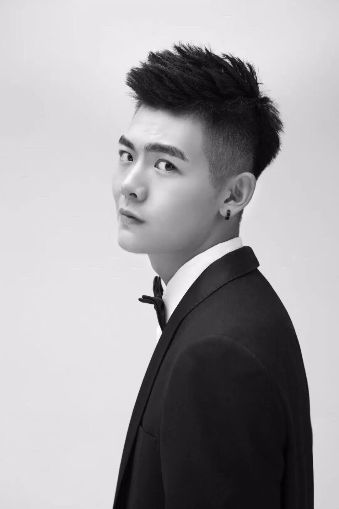 圆脸国字脸适合的中长发型,椭圆脸偏长脸适合什么发型