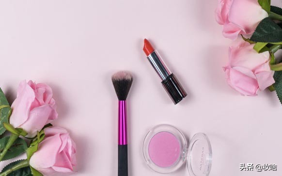 化妆品过敏紧急自救三步骤,使用化妆品过敏应该怎么处理赔偿