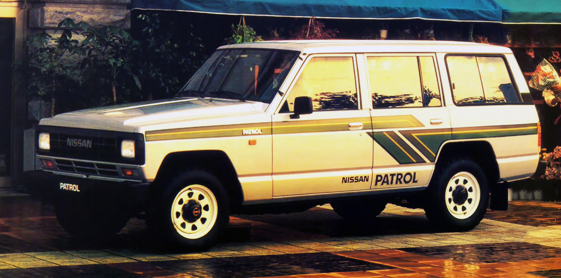 日产途乐vs丰田陆巡越野视频,日产途乐和丰田陆巡哪一款车更大