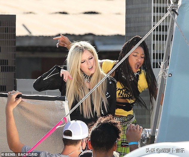 今日欧美圈：网飞将打造Spotify题材剧集，打雷姐专辑或生变数？