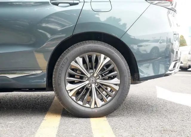 本田冠道全面升级大五座suv,冠道2020款370turbo9at至尊版awd