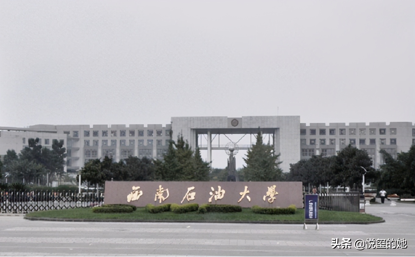 成考英语二考多少分可以申请学位,成考本科学位证是考英语二吗