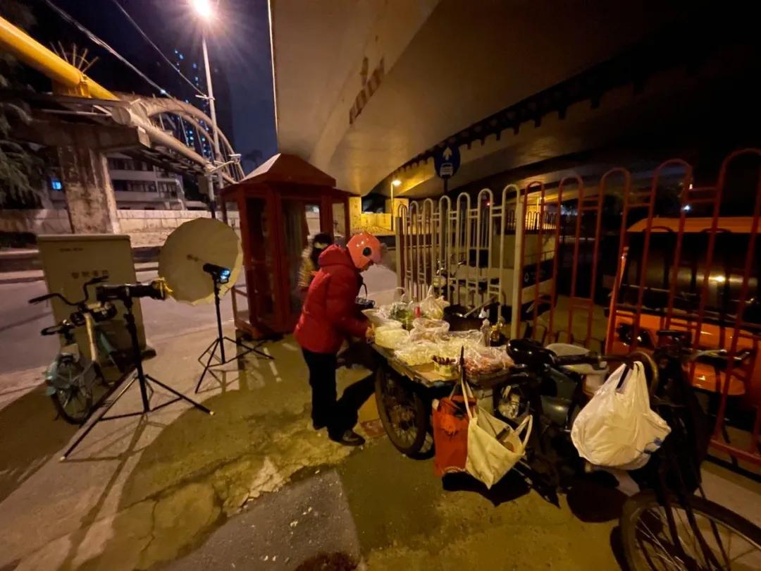 从台前到幕后，四位业内人士带你解析这双食神DunkSB