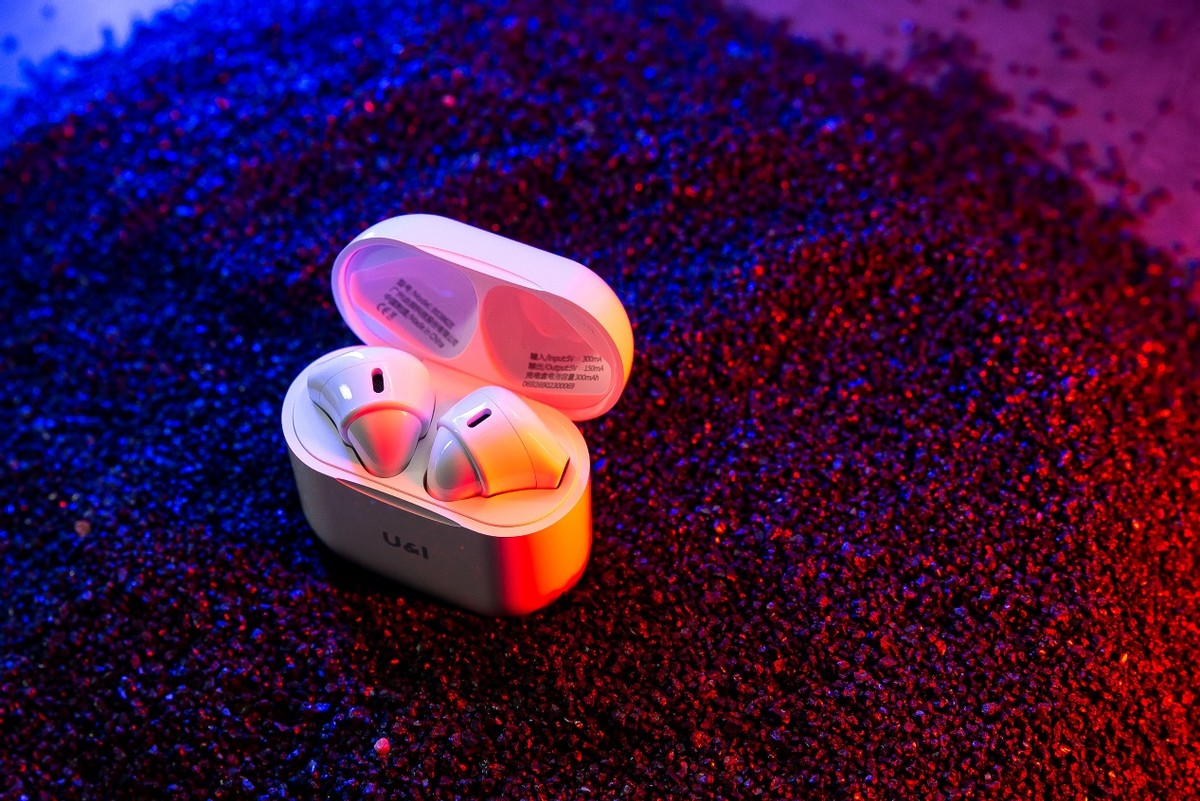 无感佩戴+HiFi音质组合,UI由我Mini上手体验