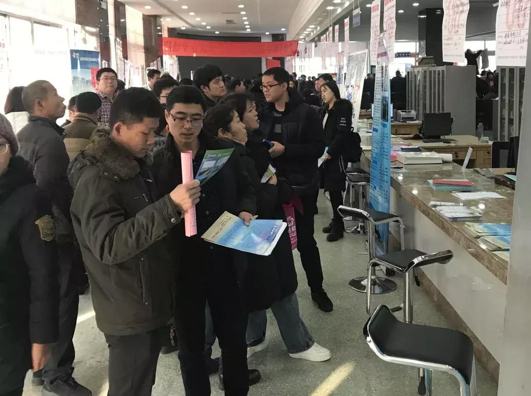 威海招工招聘信息本地最近,山东威海劳务市场招工