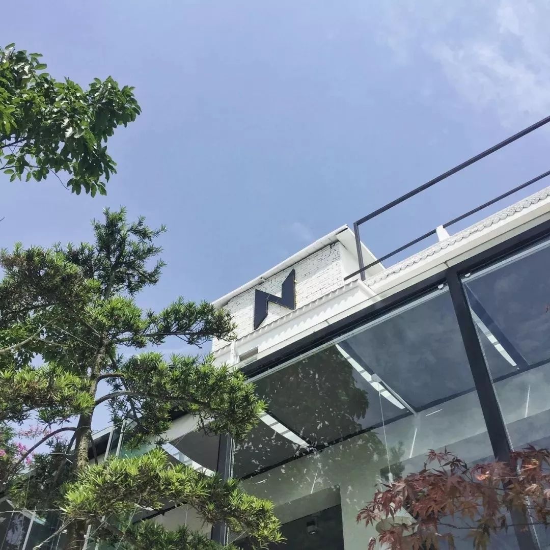 放弃一线城市年薪30万回老家,放弃30万年薪隐居深山