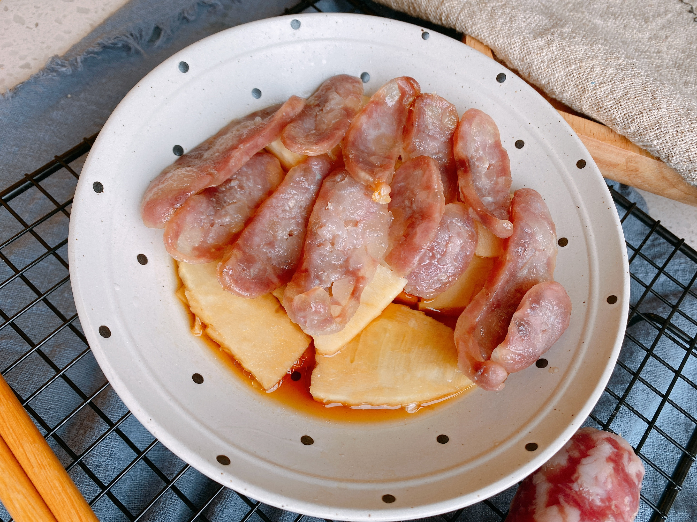 灌香肠制作方法和配方,灌香肠的做法10斤肉用多少盐