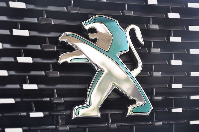 东风标致有一款动力强的车,驾驶感受最好的纯电动suv