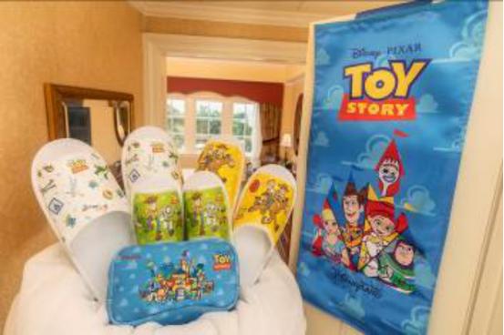 香港迪士尼2大2小亲子套票一票通,香港迪士尼2日门票送20元商品券