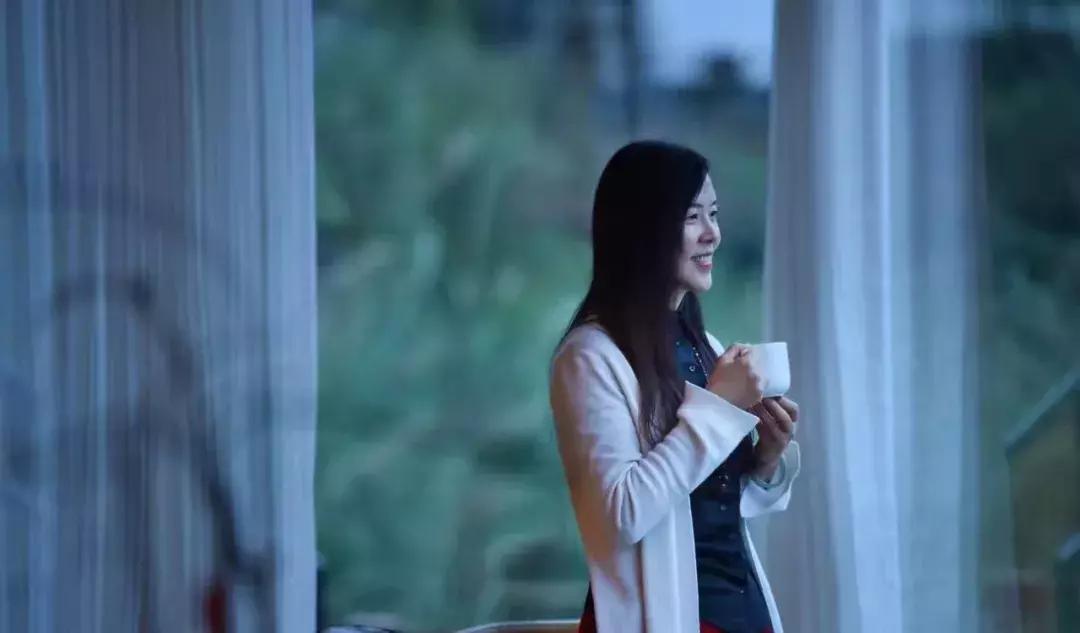 把千岛湖“装”进自家民宿，做了一个无敌湖景泳池，让无数人尖叫