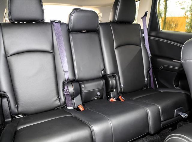 道奇酷威提车真实感受,花三万块买一辆道奇酷威值得吗