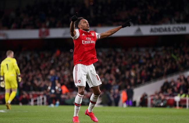 亚洲第一人孙兴慜荣膺英超射手王,442杂志评选英超百大巨星孙兴慜