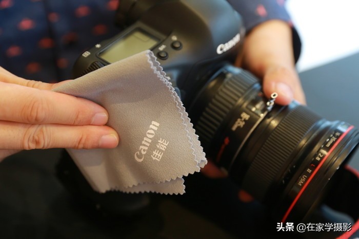 相机放久了会受潮,相机放久了会掉漆吗