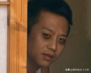 卧蚕怎么变成黑眼袋了图片,卧蚕怎么就成了眼袋