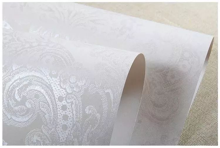 选择什么样的壁纸比较好,怎么选购壁纸好坏