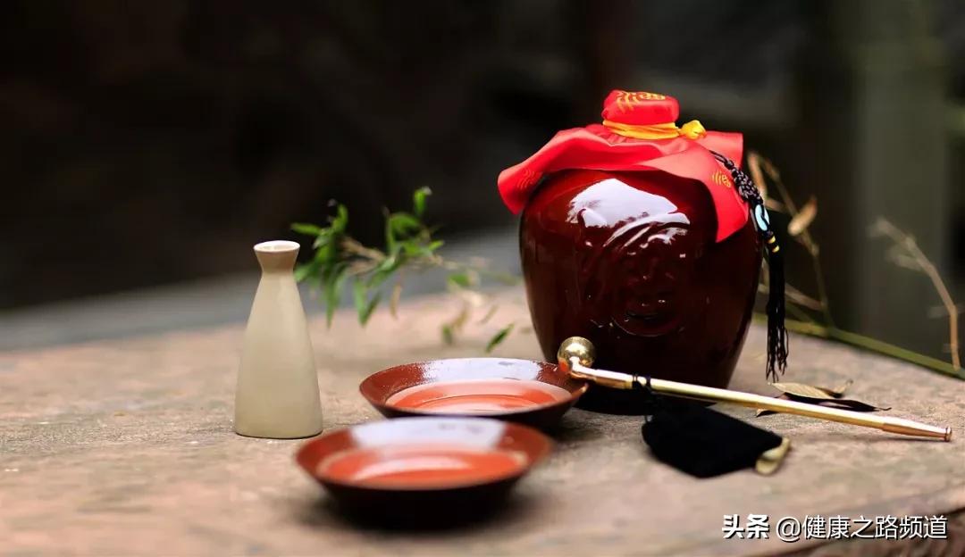 脸上皱纹预测疾病,从耳垂皱纹看心脏疾病