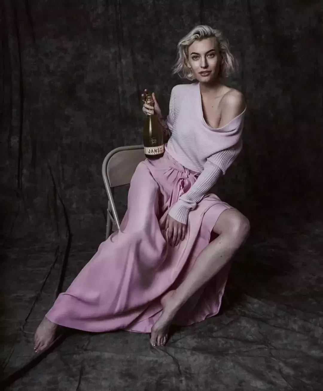 毛衣哪款值得买,必买的三种颜色毛衣