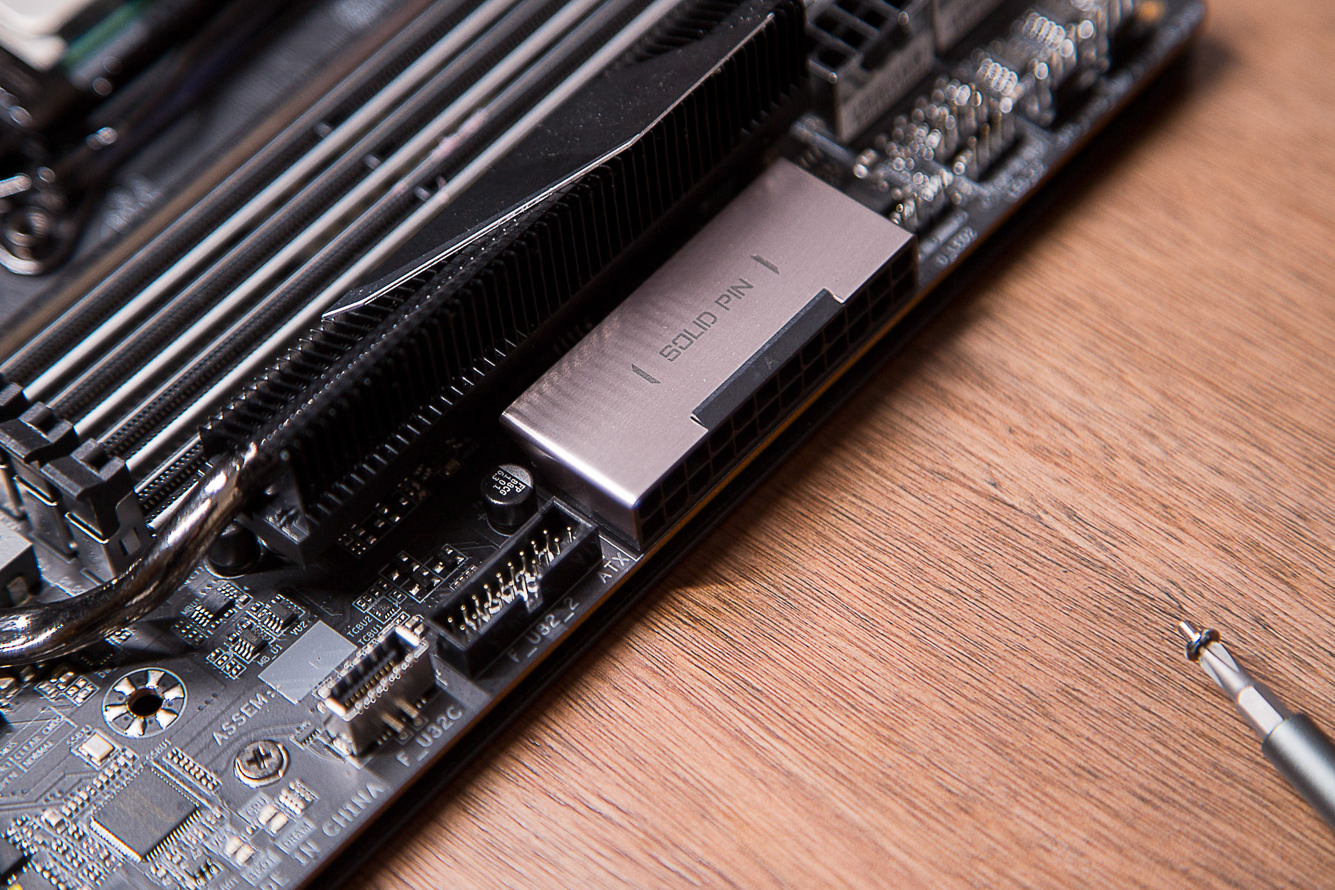 年末搭建一台X299的工作站主机应该怎么选配置？