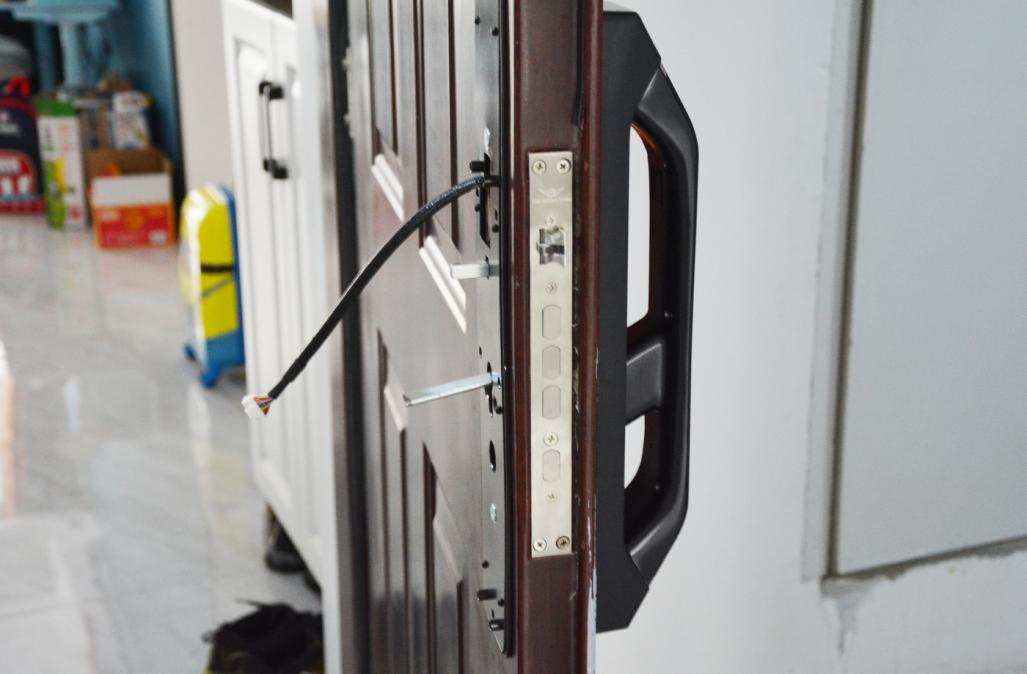 华为智选德施曼智能锁联网方式,3D人脸识别技术智能锁