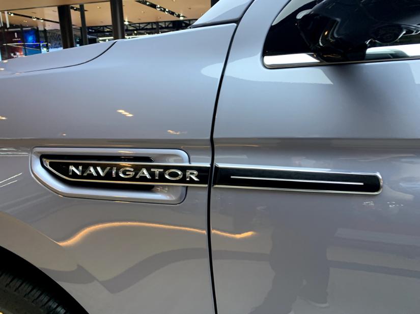 百万大林肯七座suv车型价格,新款林肯领航员值不值得买