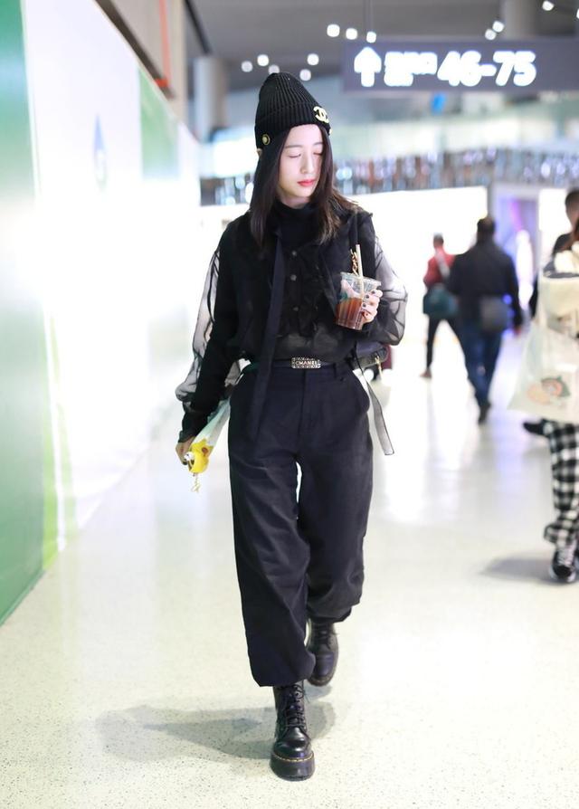 不沾身短袖女雪纺,雪纺上衣穿着舒适透气凉爽又好看