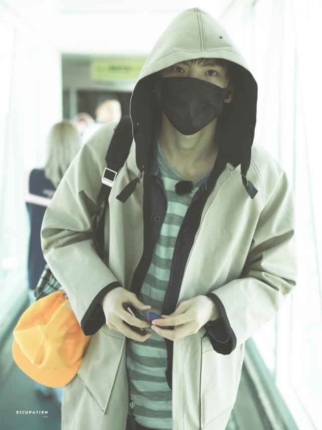 毕雯珺被朱正廷拉领带,朱正廷毕雯珺偶练总决赛拉领带