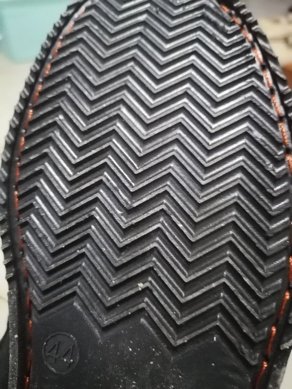 网上3块钱一双鞋子,3元包邮商品鞋子