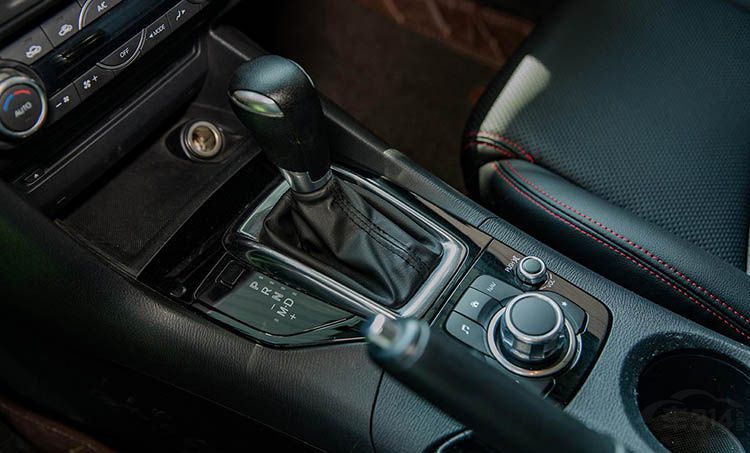 2016款昂克赛拉原价13.89万现价9.5万这三款二手车等你来抢