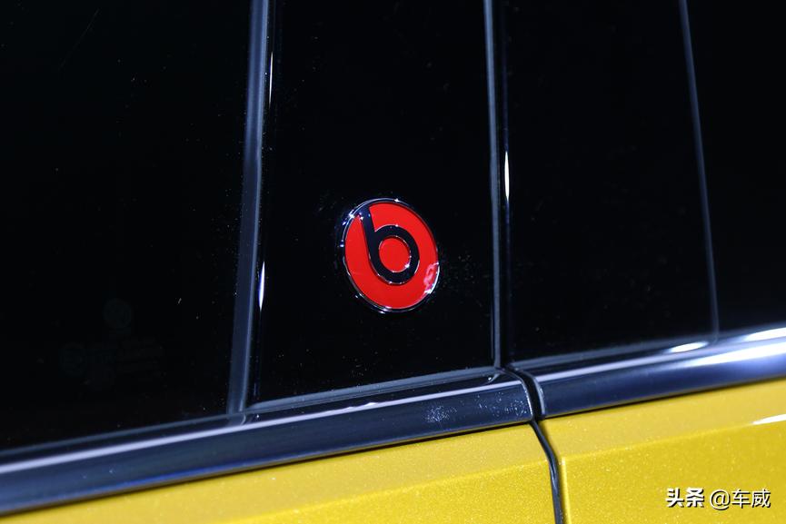 大众T-Cross市场分析,轴距越级设计前卫,性价比高但竞争压力大