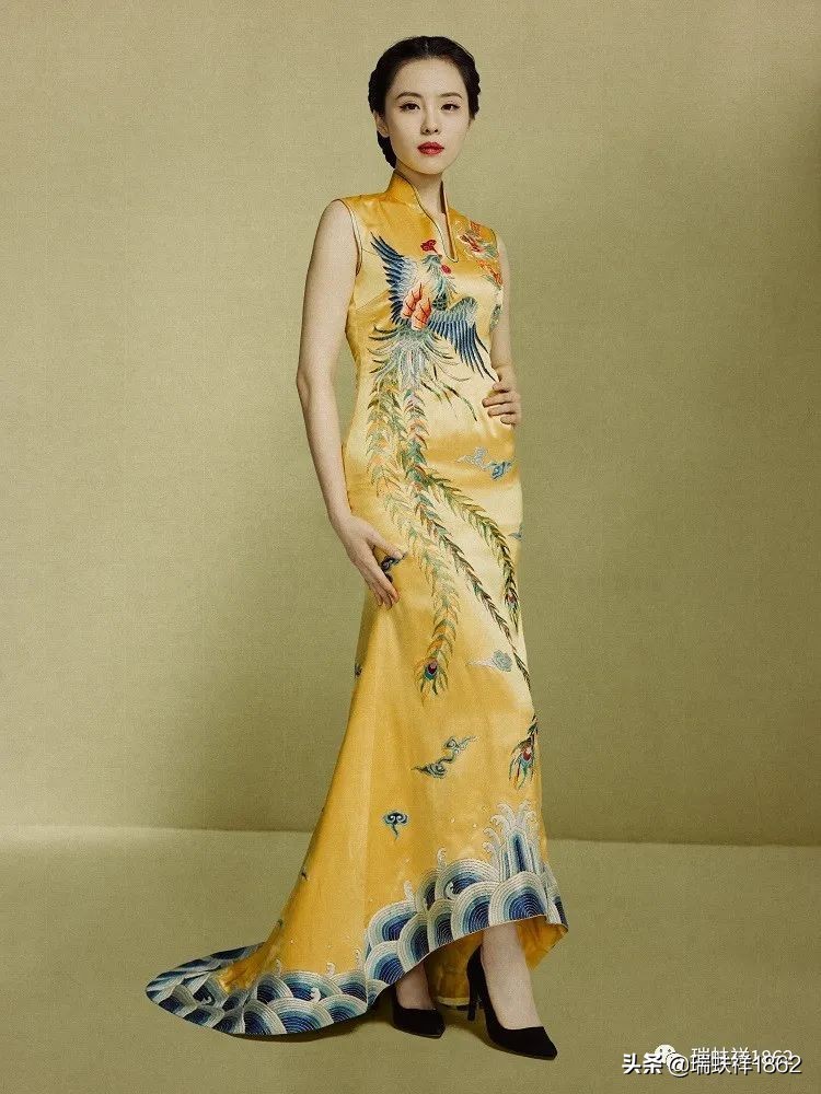 新中式旗袍图片,新中式旗袍古典
