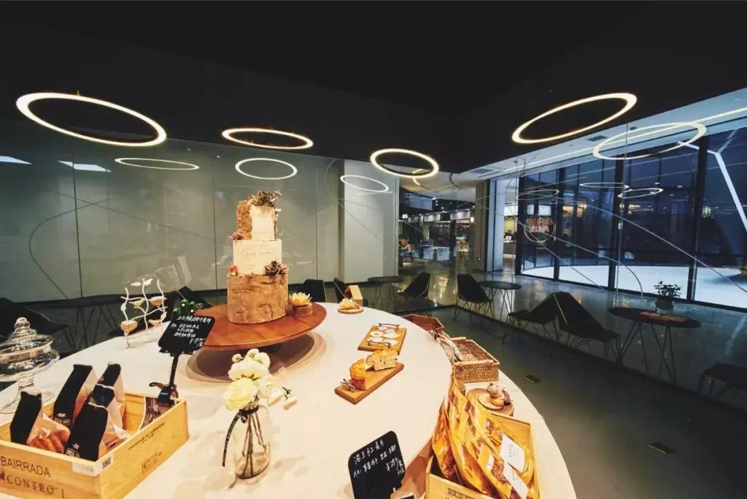 从私房烘焙到开店,从私房到门店