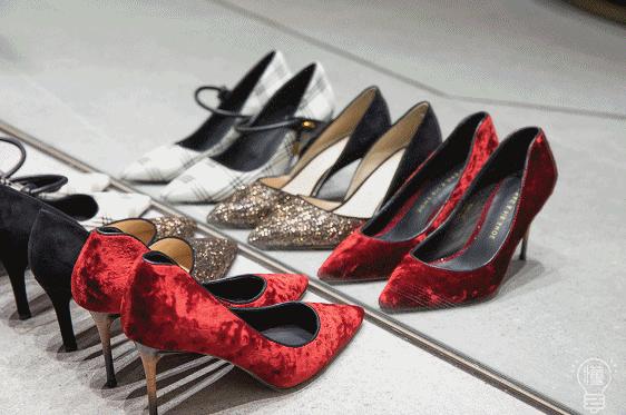 一口气开了三家火锅,一口气连开六家店