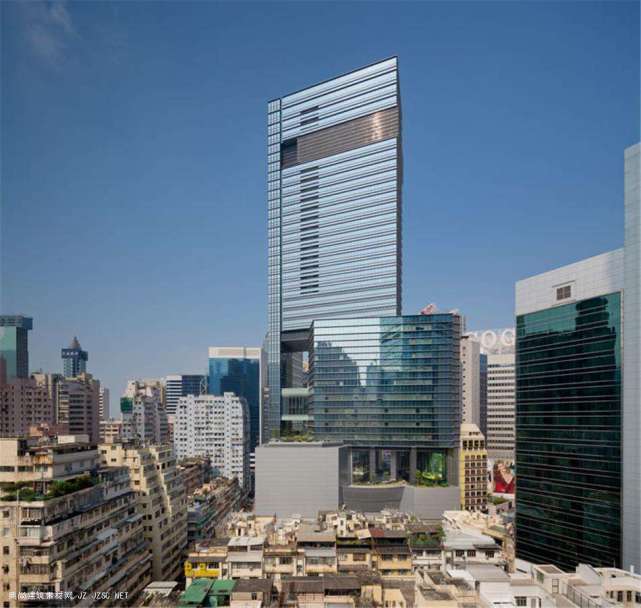 花几百万从英国人手中，买回大片香港地皮，近百年后赚到8百亿