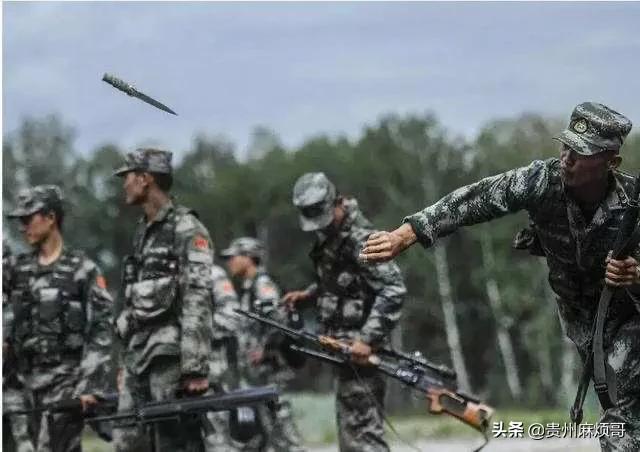 现实中的特种兵用的哪些枪械,中国特种兵最常用的枪是啥