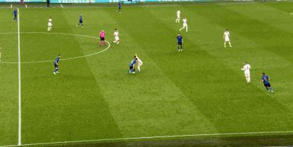 请记住永远不要轻视任何人,请永远不要低估一颗冠军之心