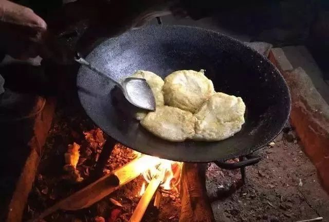 糍粑是由什么做的,糍粑一般在什么季节吃