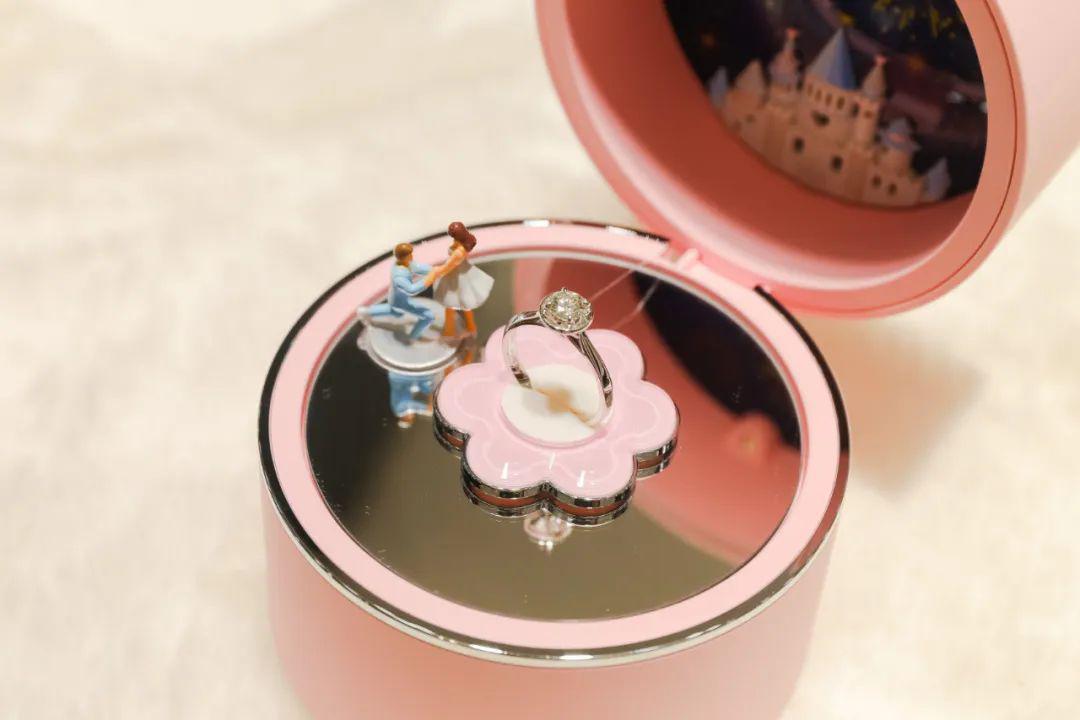 不看血亏！5.9折的克拉钻、买正装送正装的YSL，成都就这儿有