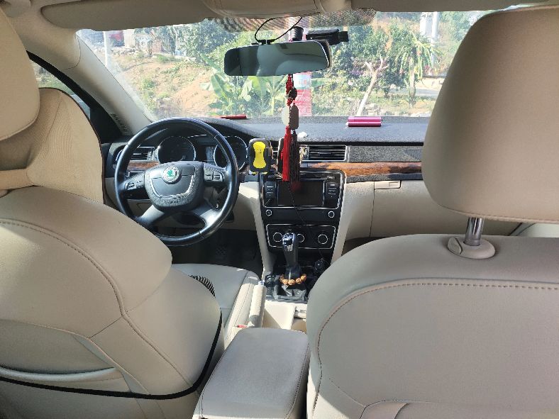 商务车轿车区别,万元左右斯柯达昊锐