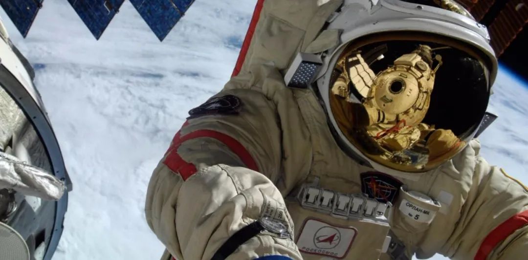 欧米茄超霸系列月相男士腕表介绍,欧米茄手表超霸太空系列