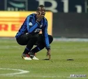 近视的足球运动员怎么办,饱受伤病困扰的球员