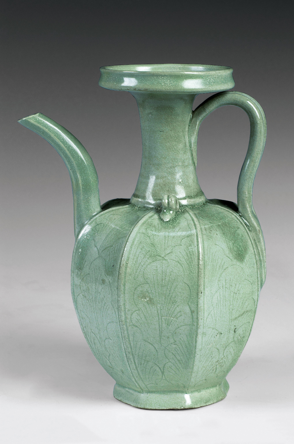 冰似玉,博物馆宋代龙泉窑欣赏