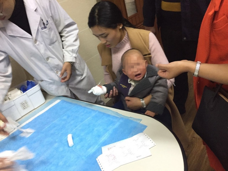 分娩时胎儿产伤有哪些,生产过程胎儿骨折医院承担责任吗